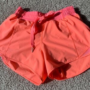 Lululemon Hotty Hots Raspberry Cream